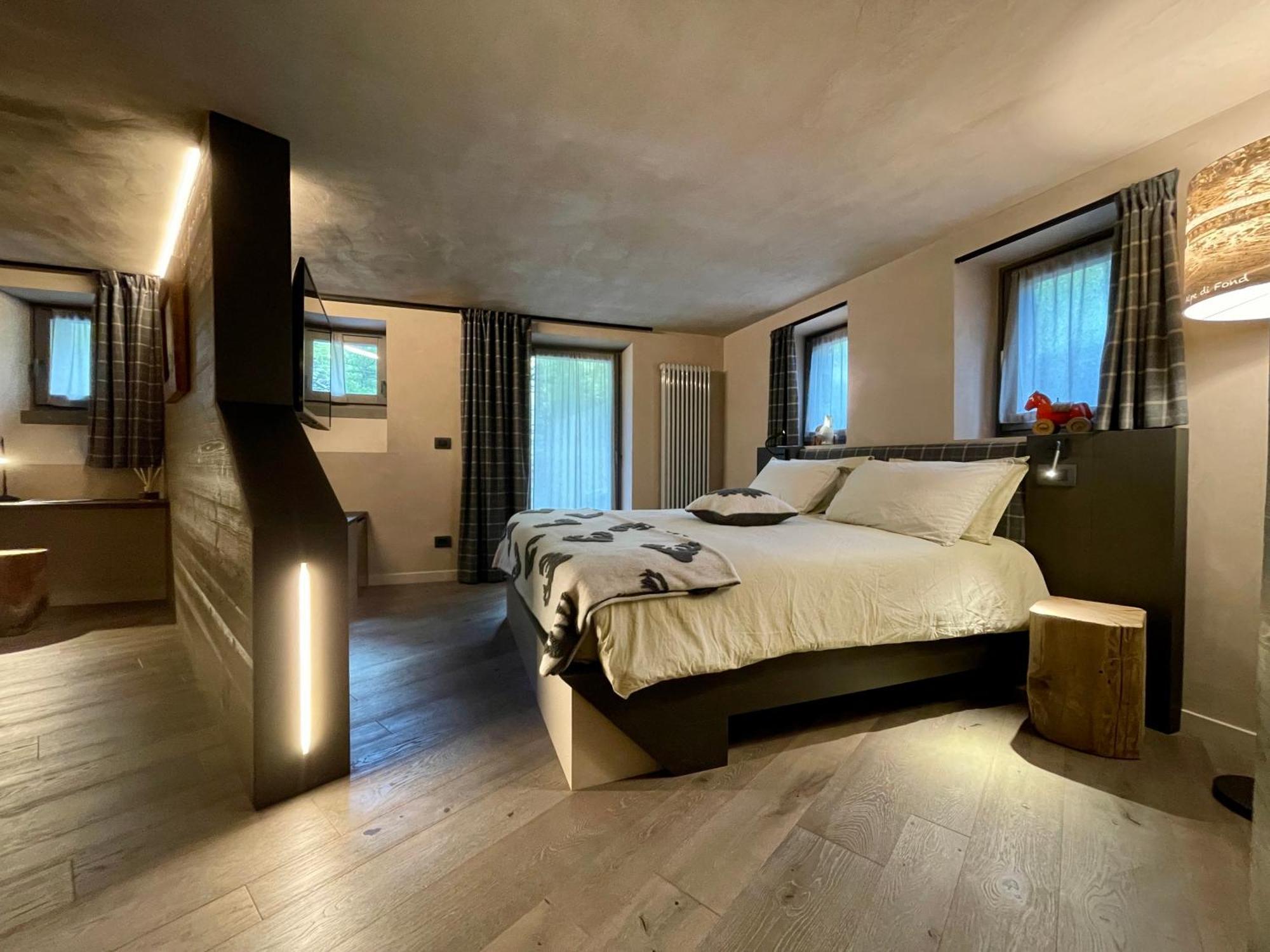 La Reverie De Thumel - Suite Rhêmes-Notre-Dame Chambre photo